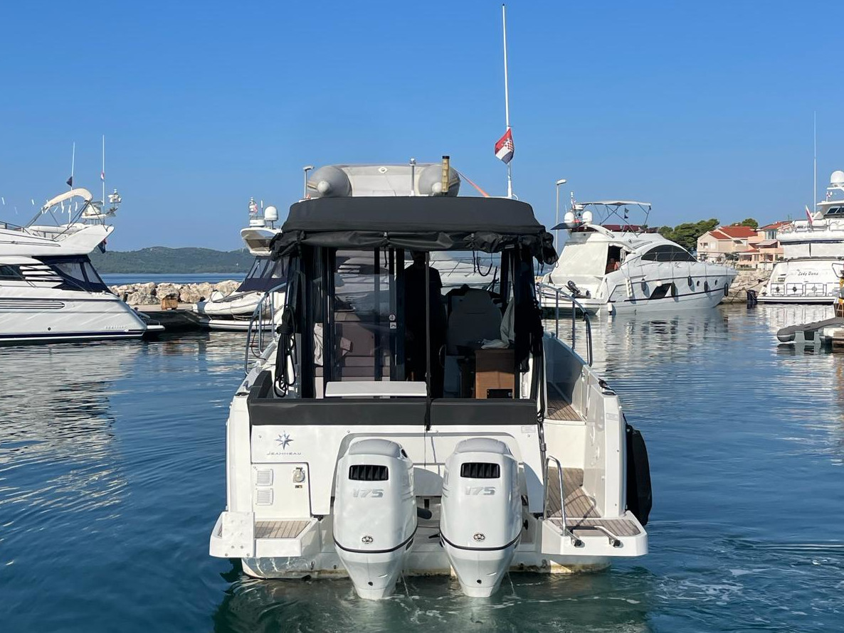 Rzut jachtu Merry Fisher 895 Ohana