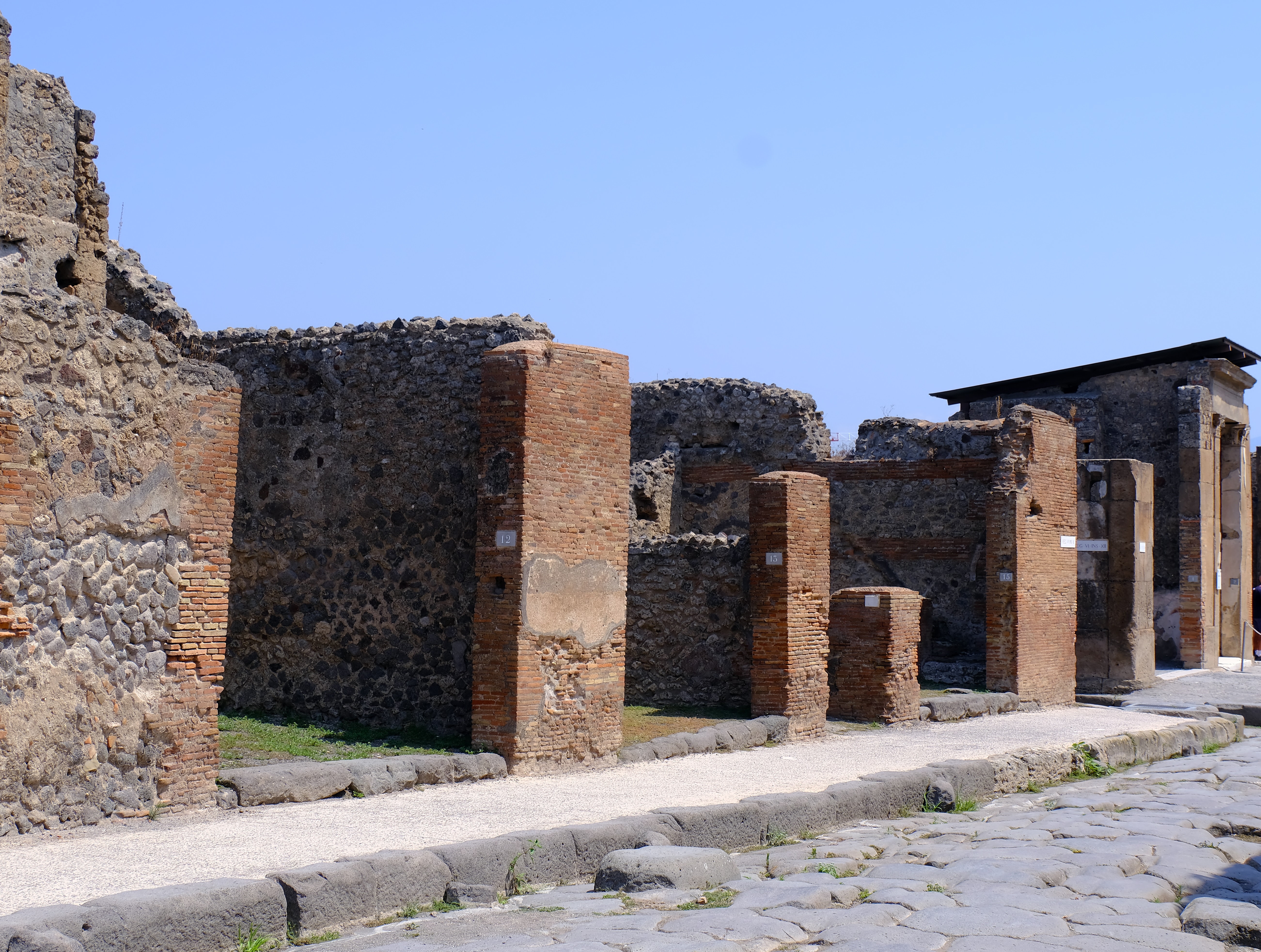 Pompeje
