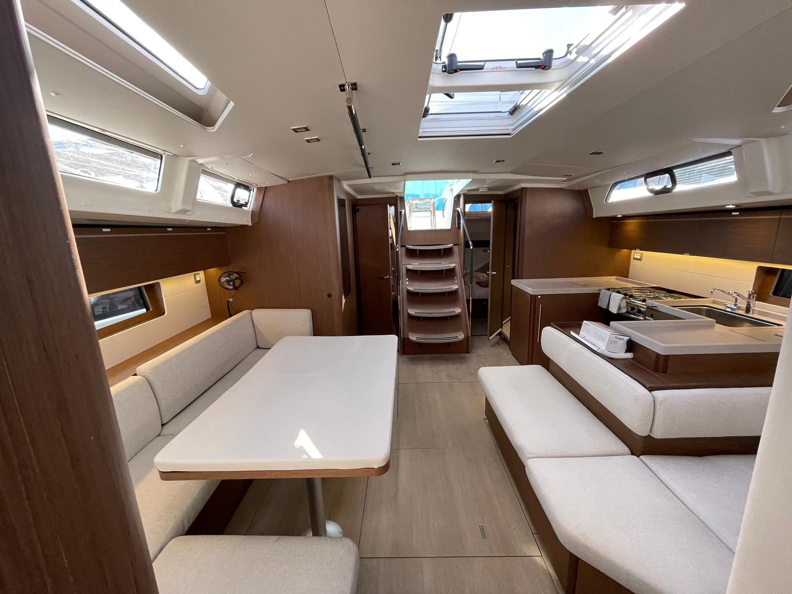 Jacht Monica (Oceanis 51.1)