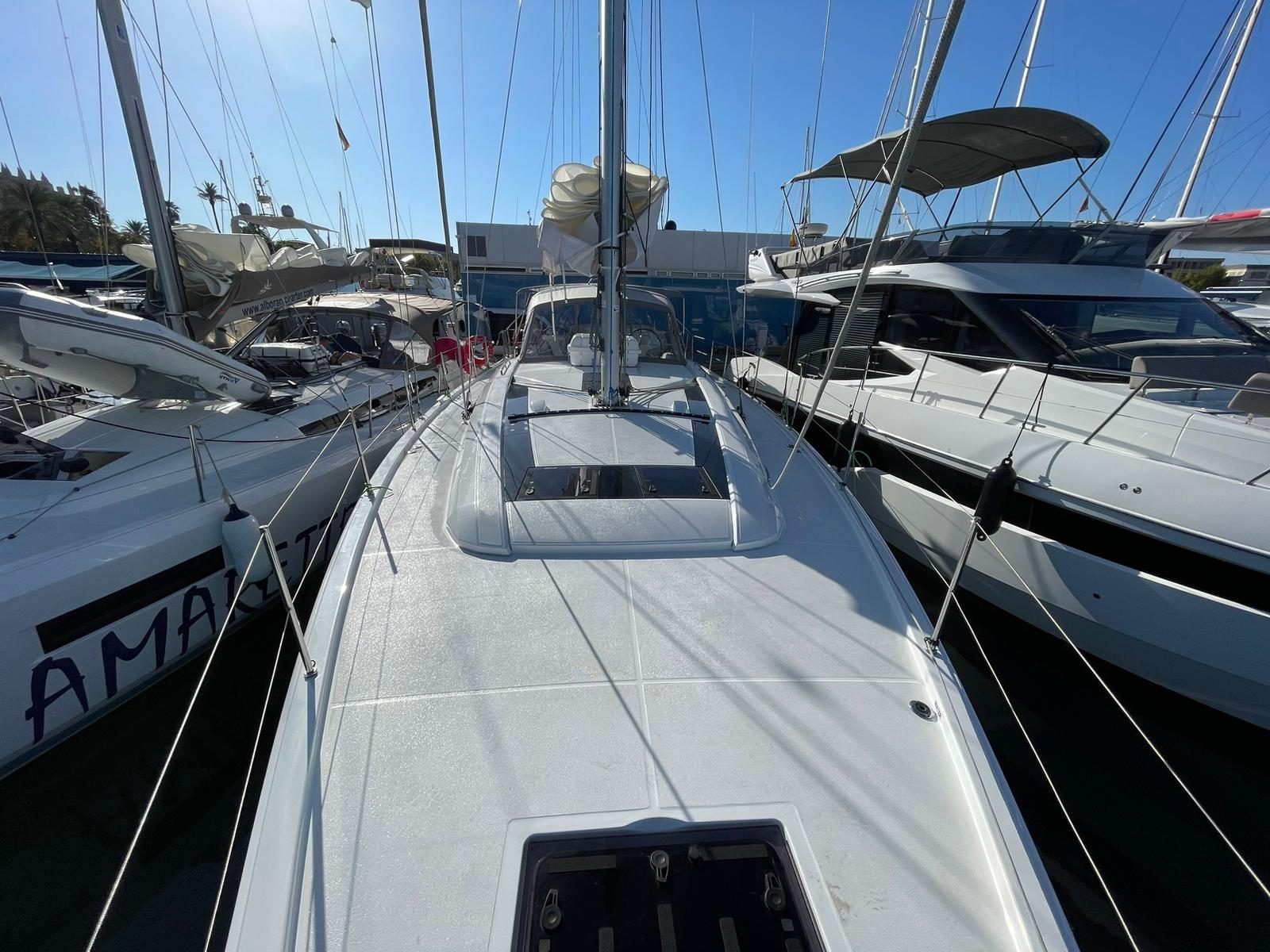 Jacht Monica (Oceanis 51.1)