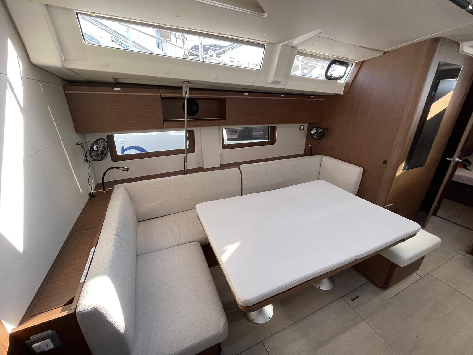 Jacht Monica (Oceanis 51.1)